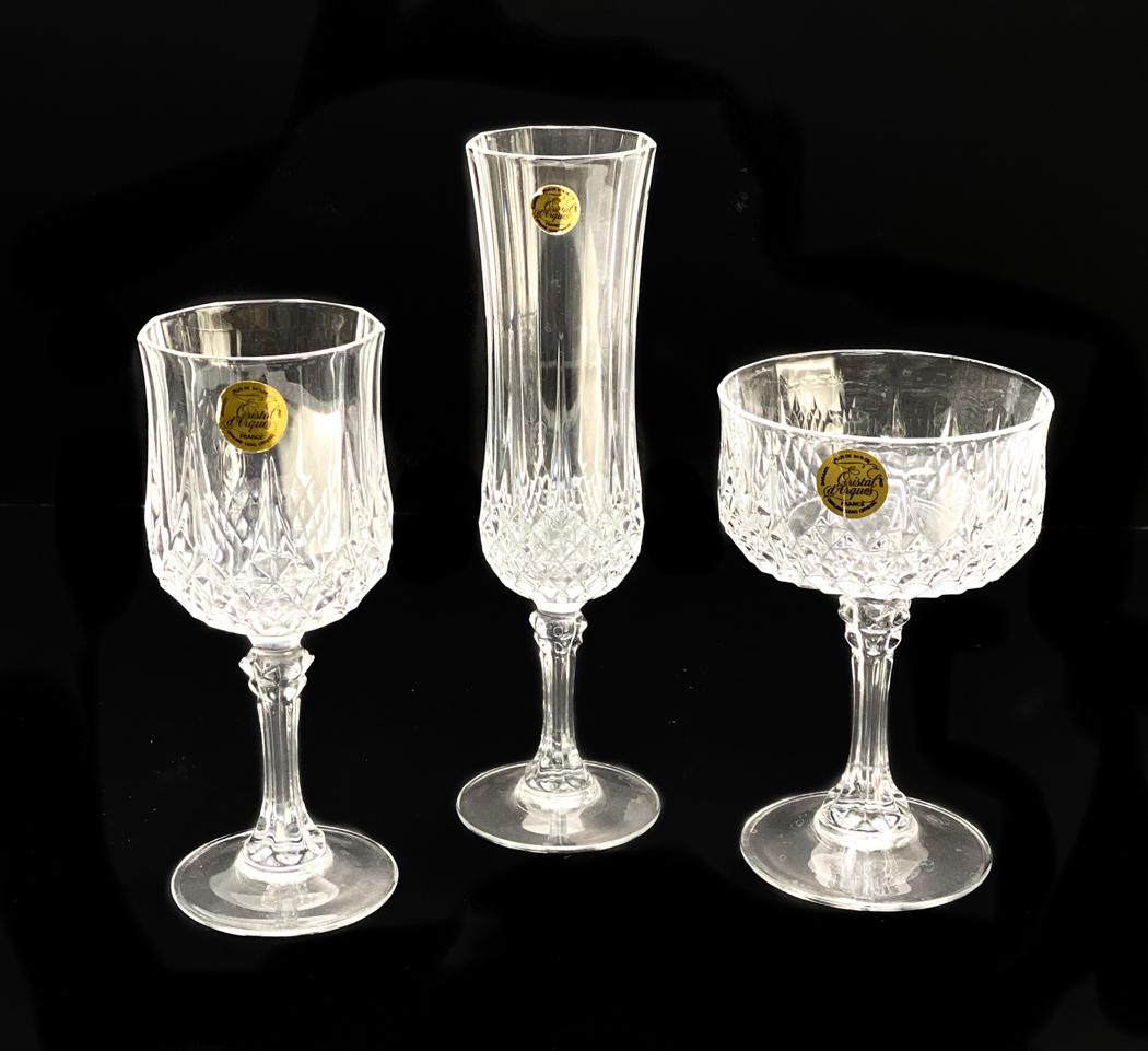 Cristal d' Arques Garanti Crystal Glass Wine Goblets: Cristal d' Arques Garanti Crystal Glass Wine Goblets Longchamp Drinkware Service for 8 . Cut diamonds to the bowl of the glasses. With original labels towards the rim. Weight Approx., 20 lbs Measures 