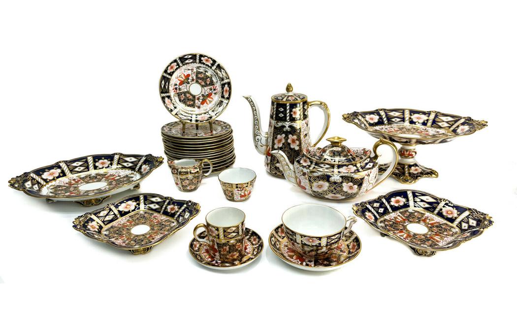 Royal Crown Derby England Porcelain Tea and Dessert (1 of 12)