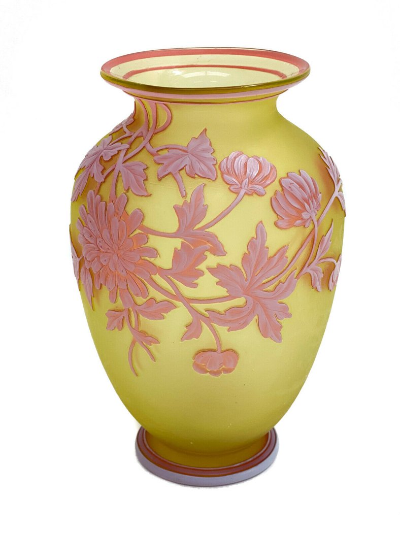 Thomas Webb & Sons Glass 3 Color Cameo Vase: Thomas Webb & Sons Cameo 3 layer glass vase. White and red flowers on a yellow hued ground. Thomas Webb's signature butterfly to the verso. Marked Thomas Webb & Sons Cameo to the underside base. Weigh