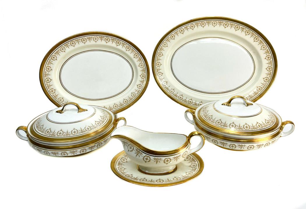 Aynsley England Porcelain 5PC Serving Dishes in Gold Dowery, circa 1960 (1 of 5)
