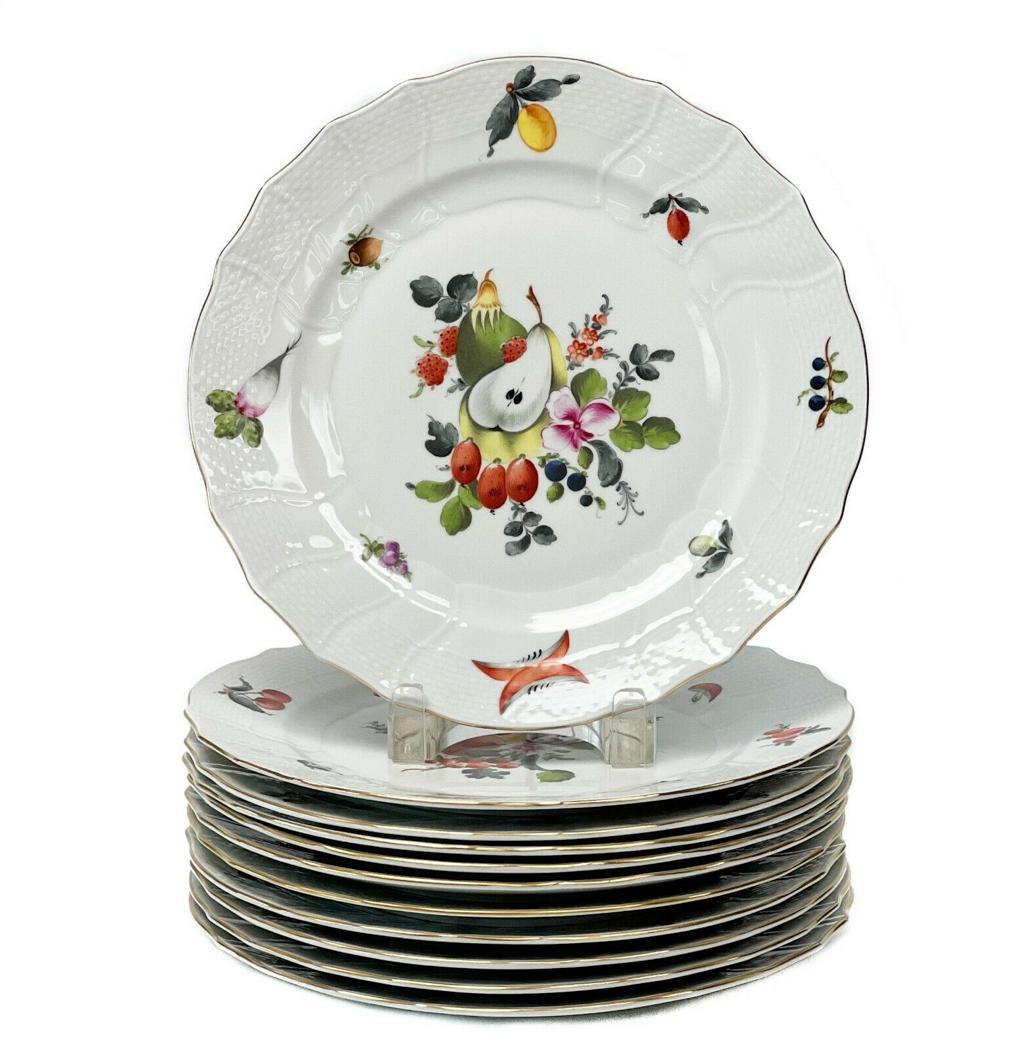 11 Herend Hungary Hand Painted Fruit Porcelain Dinner Plates circa 1925 (1 of 6)