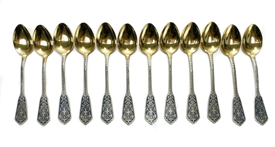 12 Russian 875 Gilt Silver & Niello Teaspoons (1 of 4)