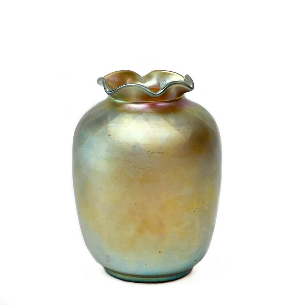 Steuben Gold Aurene Iridescent Glass Vase Ruffled Rim Diamond Pattern #249 (1 of 5)