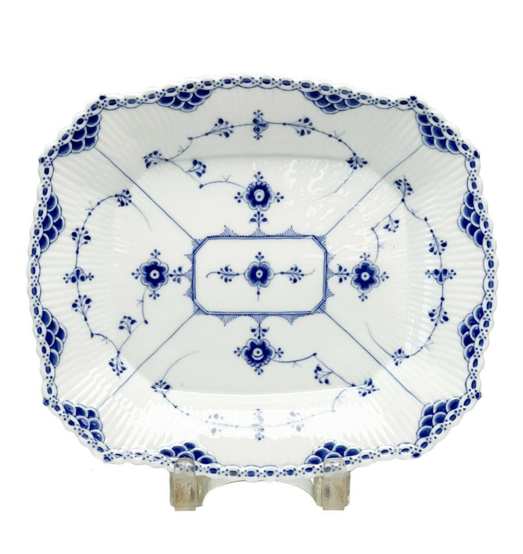Royal Copenhagen Denmark Blue Fluted Half Lace Porcelain Serving Dish #655: Royal Copenhagen Denmark blue fluted half lace porcelain serving dish #655, circa 1900. Blue floral decoration, fluted texture, half lace edges. Royal Copenhagen marks to the underside. Weight Approx.