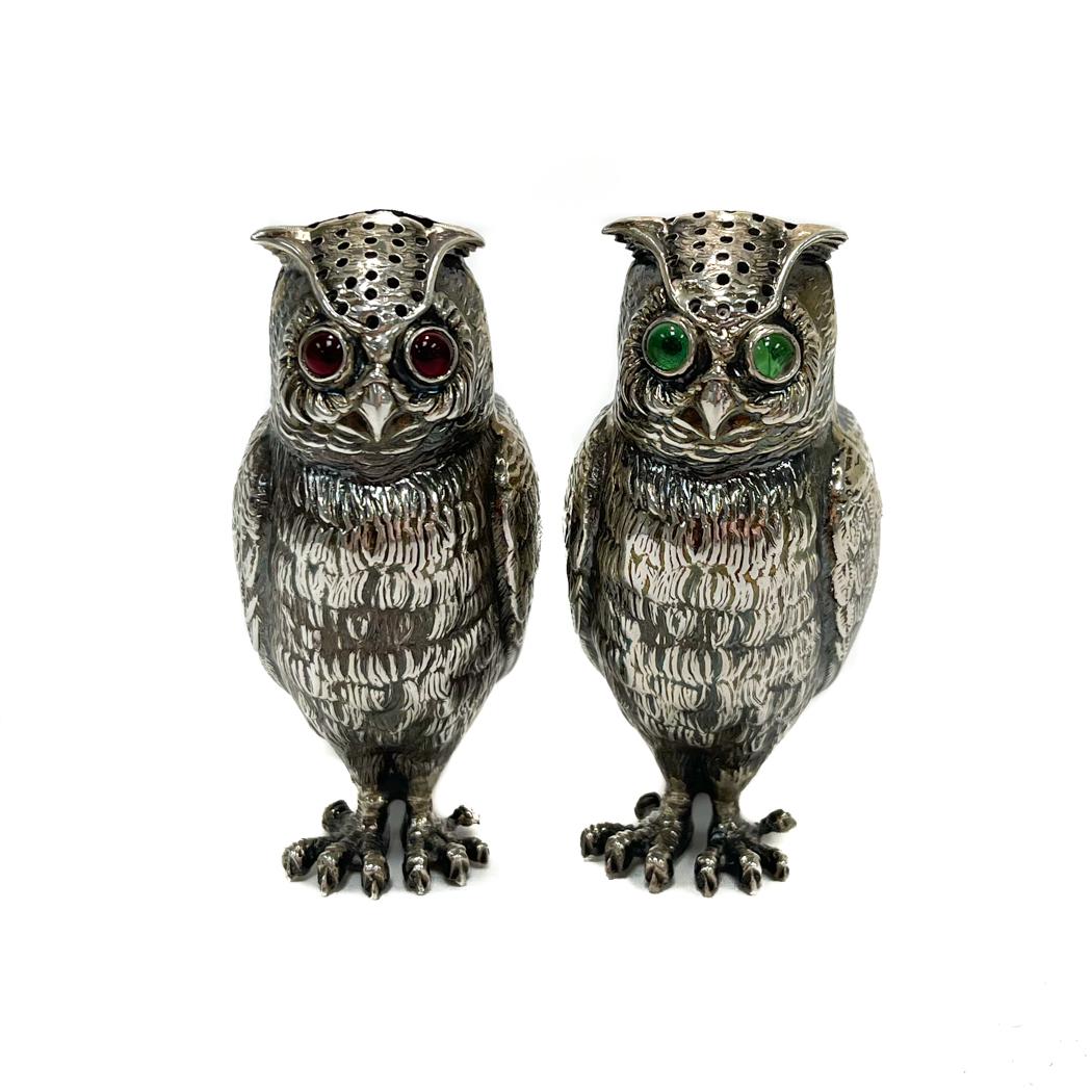 Pair Vintage Silverplate Owl Salt and Pepper Shakers (1 of 9)