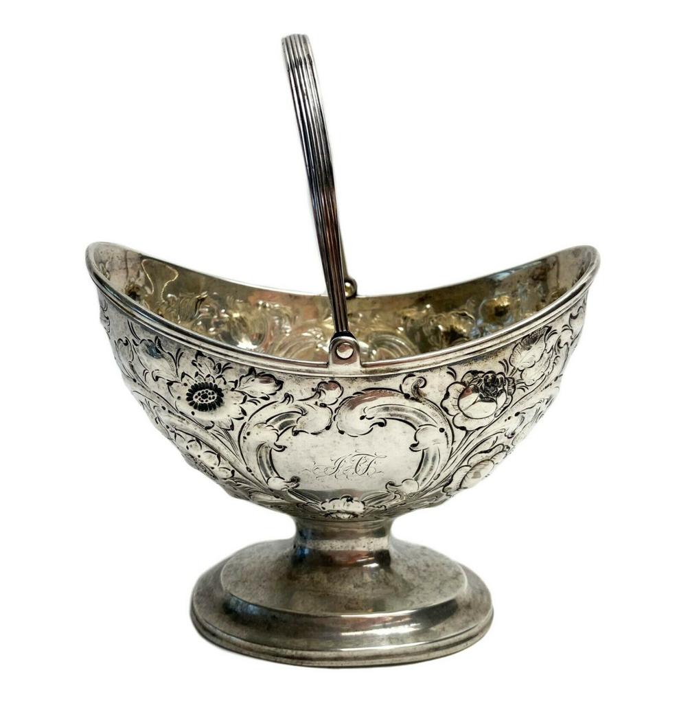 Ball Tompkins & Black New York Coin Silver Repousse Basket (1 of 7)