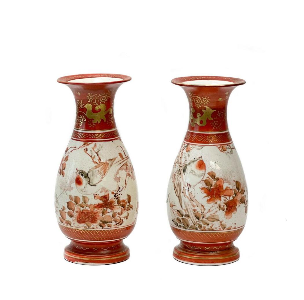 Pair Japanese Kutani Hand Painted Porcelain Vases Red Florals 19th cen (1 of 7)
