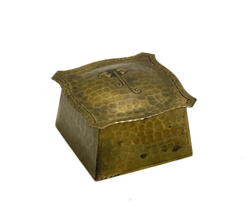 Roycroft Hand Hammered Patinated Copper Inkwell (1 of 5)