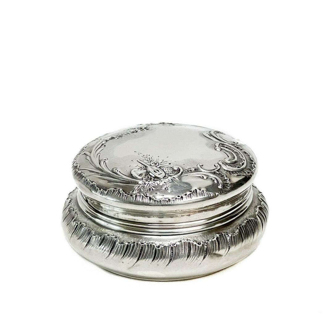Alexandre Vaguer French 950 Silver Powder Box (1 of 9)