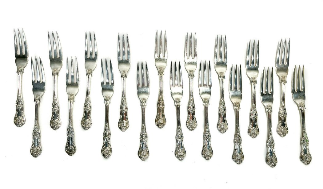 18 Asprey & Co. Ltd London Sterling Silver Fruit Forks: 18 Asprey & Co. Ltd London sterling silver fruit forks, 1967. Hand chased shells and foliate scrolls to the handles. Asprey & Co. sterling silver hallmark to the underside. Weight Approx., 19.612 ozt 