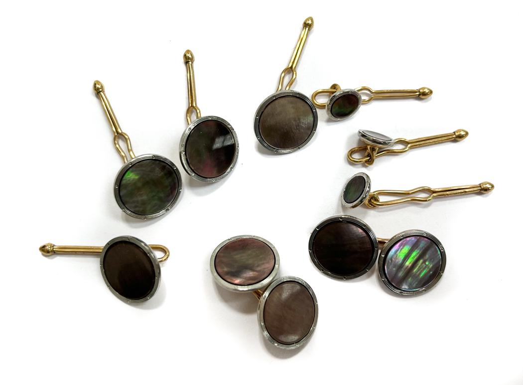 Krementz B. Altman & Co. New York Patinum Inlay Cufflinks: Krementz B. Altman & Co. New York Abalone with Patinum Inlay Cufflinks. In original box. Measures Approx. Diameter: 0.6 inch / Box: 3.5 inches x 3.5 inches x 0.75 inches Domestic Shipping: $20