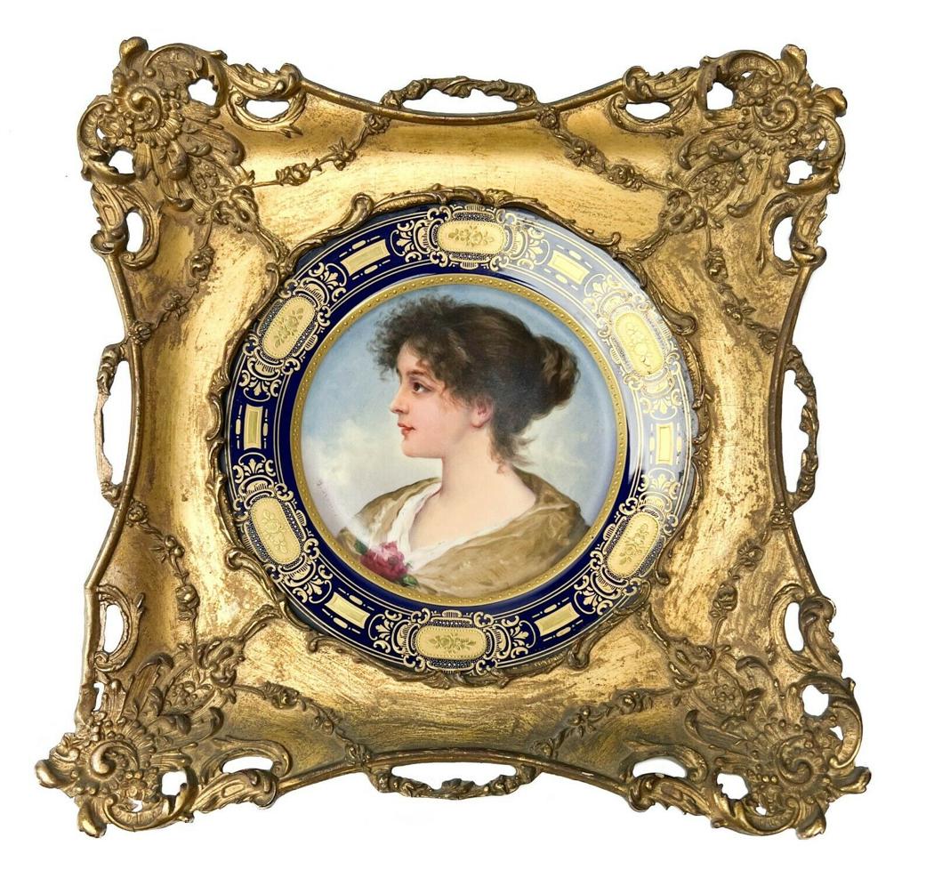 Royal Vienna Austria Hand Painted Porcelain Portrait Plate Framed Signed Tenner (1 of 8)