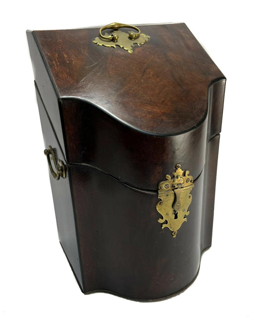 English Georgian Wooden Knife Box (1 of 8)