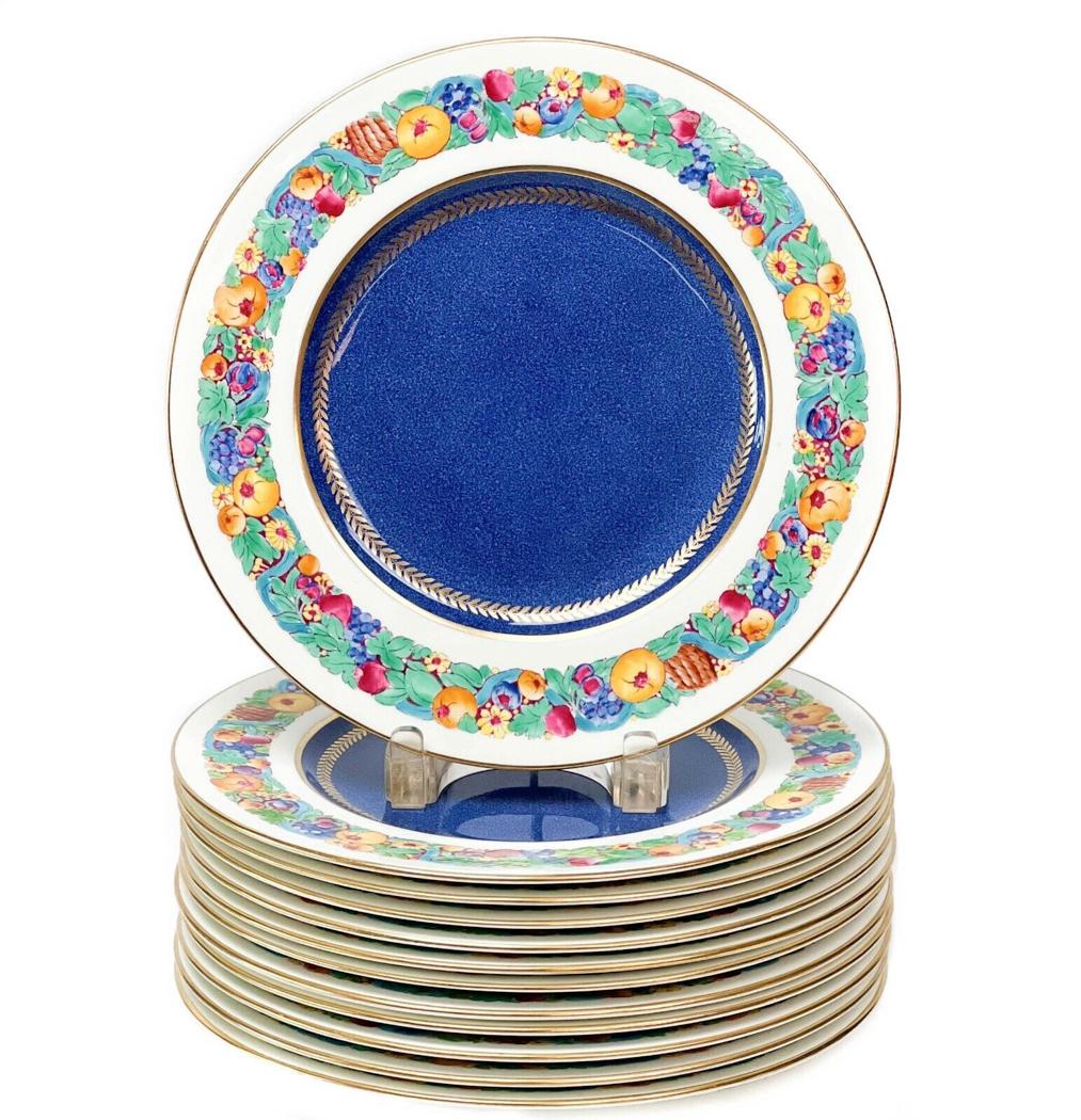 12 Wedgwood England Hand Painted Porcelain Dinner Plates in X9816, early 20th c (1 of 4)