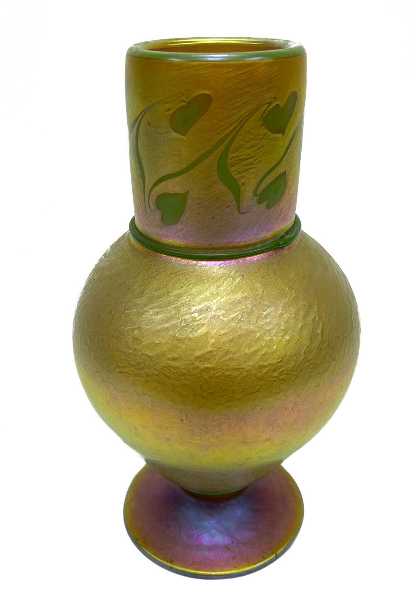 Lundberg Studios Gold Iridescent Intaglio Cut Heart in Vine Glass Vase, 2007 (1 of 8)