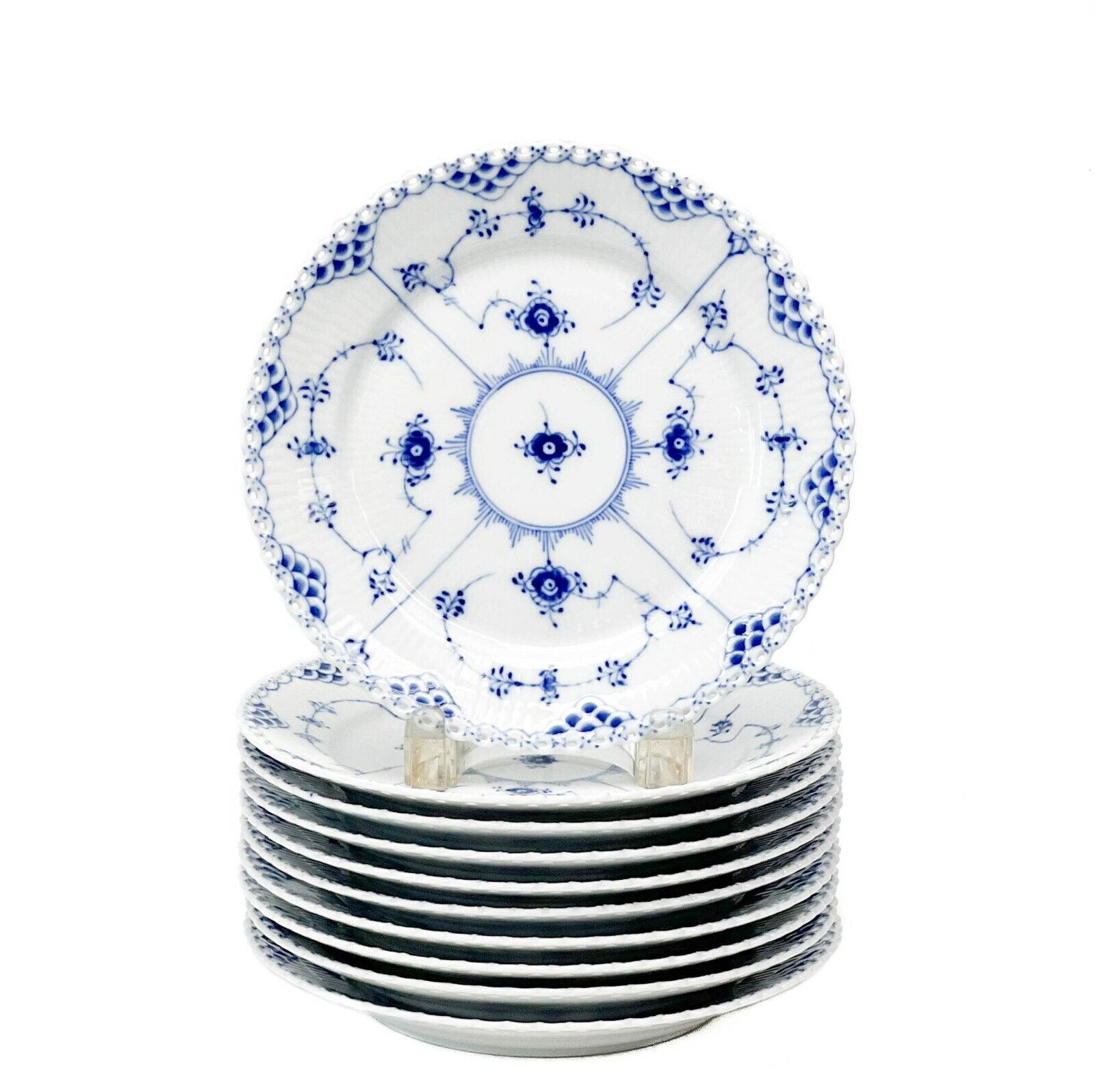 10 Royal Copenhagen Denmark Porcelain Dessert Plates Blue Fluted Full Lace #622: 10 Royal Copenhagen Denmark porcelain dessert plates #622 in Blue Fluted Full Lace. Fluted porcelain with a delicate blue floral design. Full lace border. Royal Copenhagen marks to the underside Weigh