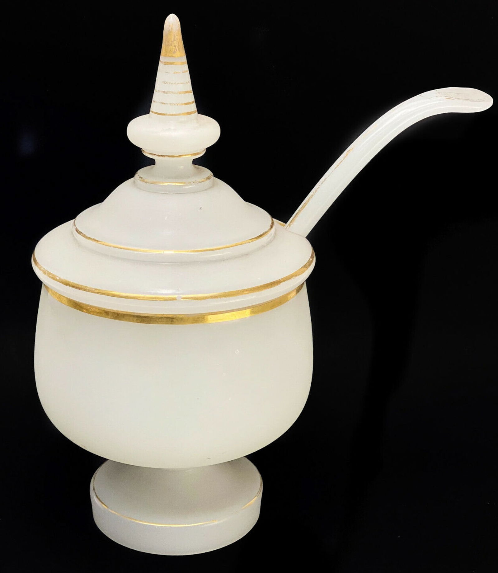 French White Opaline Glass and Gilt Lidded Sauce Tureen with Ladle, circa 1930 (1 of 5)
