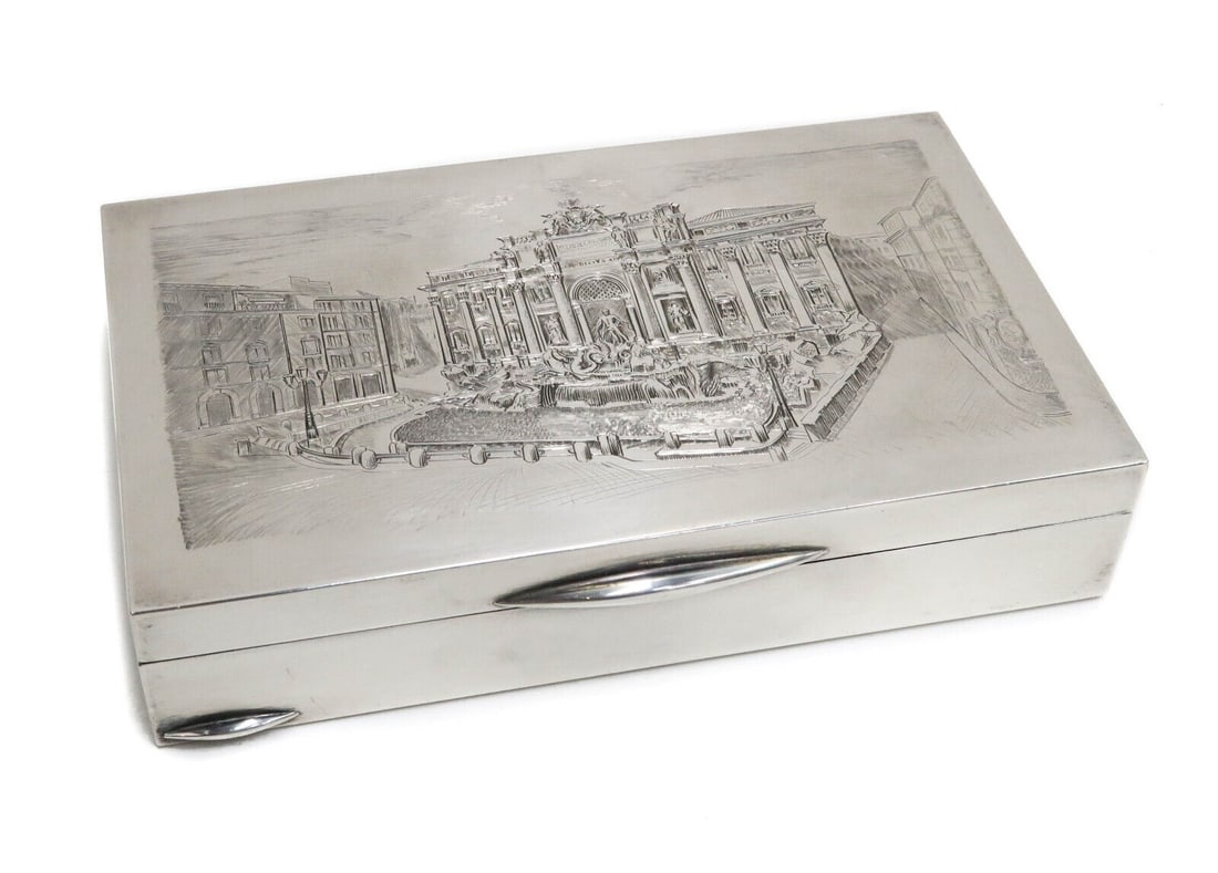 Italian 925 Sterling Silver Trevi Fountain Cigar Box, Maker Mark 195 Firenze: Italian 925 sterling silver Trevi Fountain cigar box, the central area of the lid depicts a hand etched image of the world famous Trevi Fountain by architect Nicola Salvi, a style popularized by Bucce