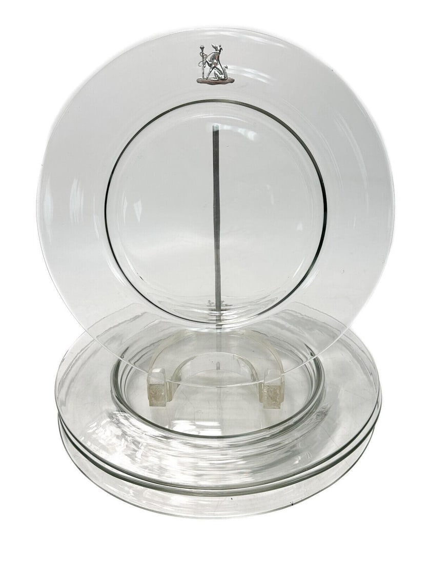 4 American Silver Dog Crest Glass 10 inch Plates, Early 20th Century (1 of 3)