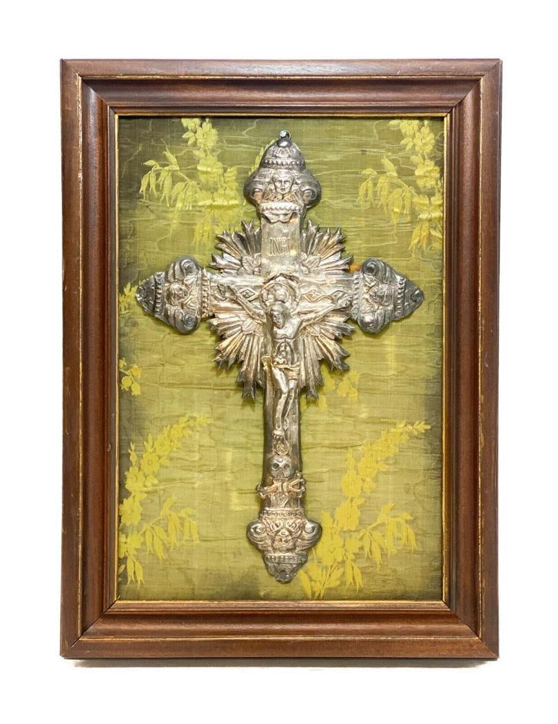 Italian Silver Embossed Relief Jesus on the Crucifix (1 of 6)