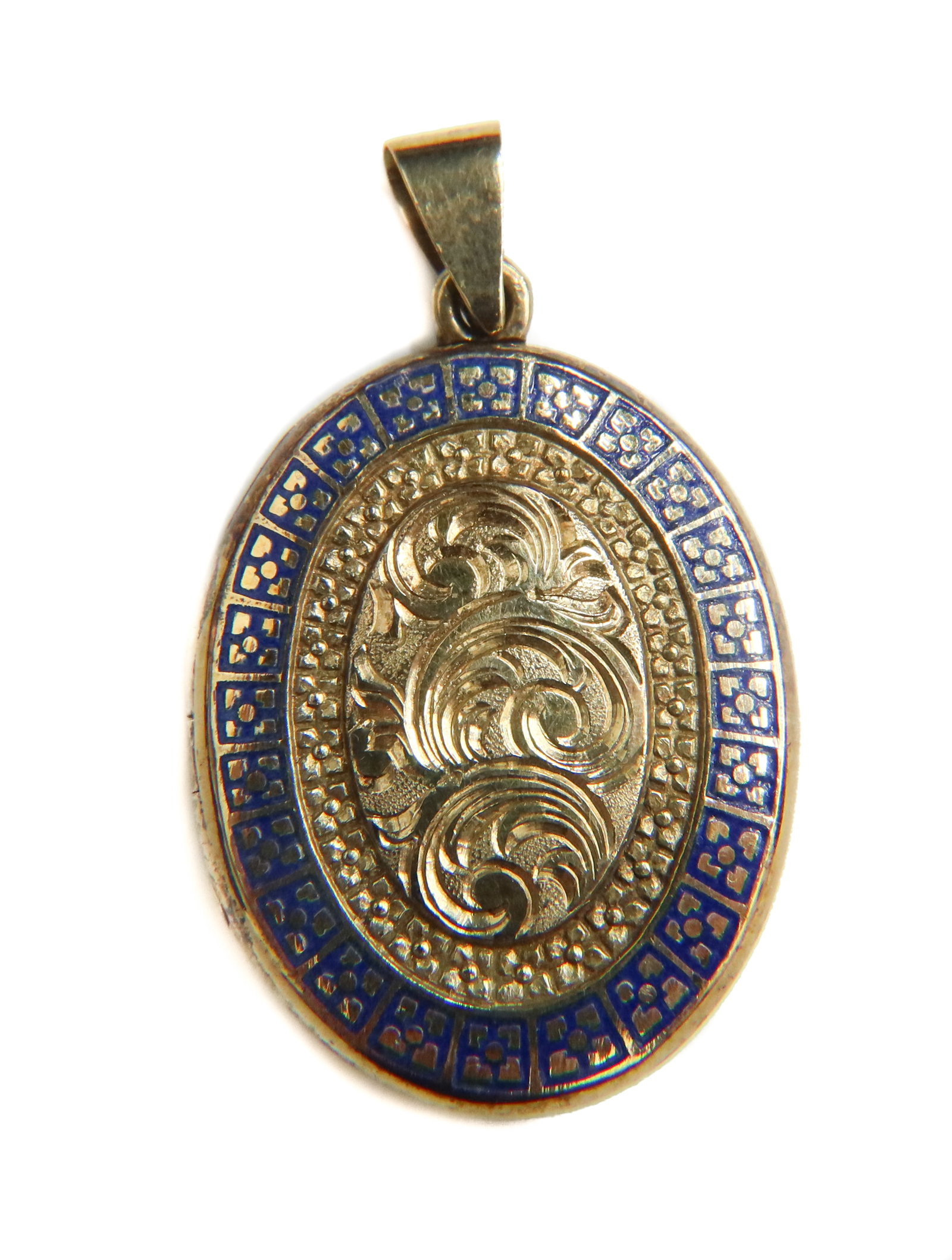 14k Yellow Gold Blue Enamel Engine Turned Locket Necklace Pendant: 14k Yellow Gold Blue Enamel Engine Turned Locket Necklace Pendant. Center with blue enamel rim and engine turn floral center. Marked "585" to hook. Weight Approx., 6.39 grams Measures Approx., 1.5 inc