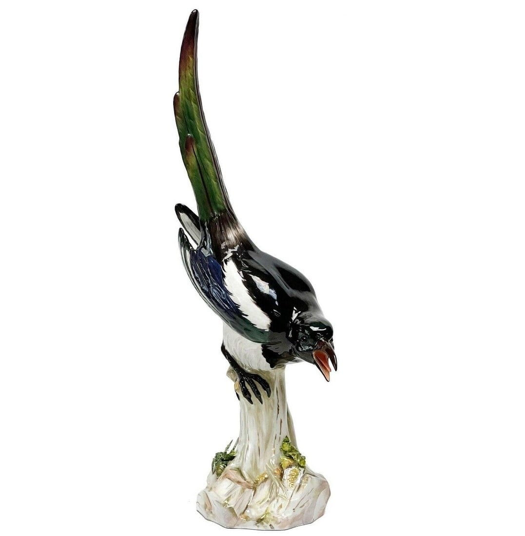 Meissen Germany Hand Painted Porcelain Figure of a Magpie c. 1880 (1 of 7)