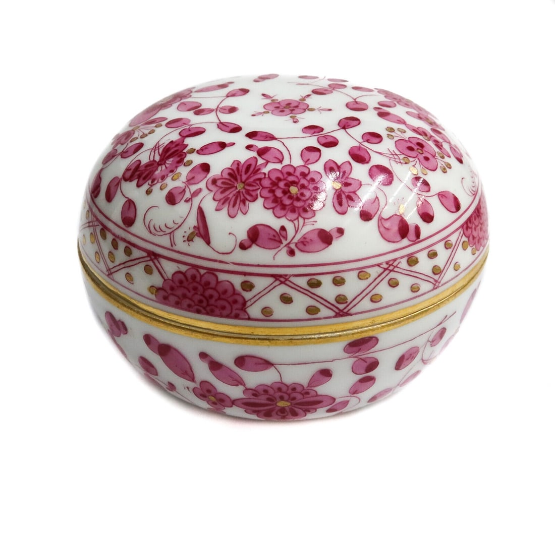 Meissen Germany Porcelain Small Round Trinket Jewelry Box in Indian Tree, c1920 (1 of 6)