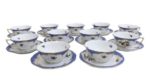 11 Herend Hungary Porcelain Cup and Saucers in Rothschild Bird Blue Border, 1948