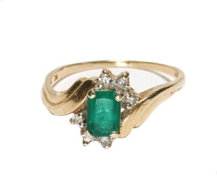 14k Yellow Gold Emerald and Diamond Ring, Size 7