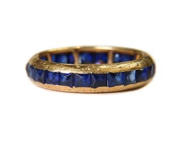 18k Yellow Gold and Blue Topaz Band Ring, Size 7