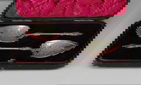 2pc Atkins Bros Sheffield Sterling Silver Spoons in Original Leather Case c1896