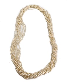 Multistrand cultured pearl necklace