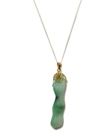 14k Yellow Gold Green Chrysoprase Pendant Necklace