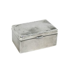 Chinese Tu Mao Xing Silver Hand Hammered Box circa 1900