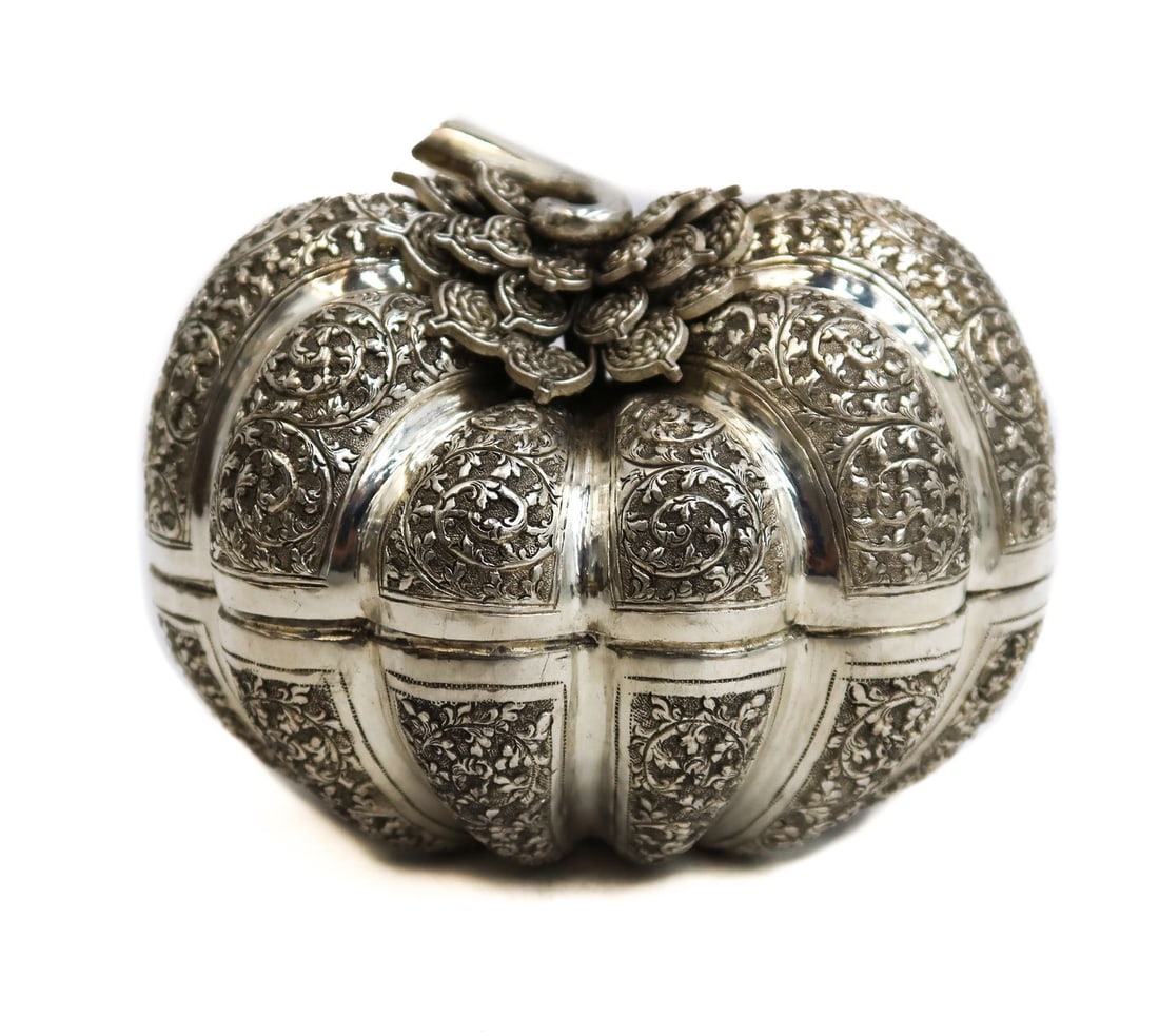 Cambodian T99 Silver Box Realistically Modeled after a Gourd: Cambodian T99 Silver Box Realistically Modeled after a Gourd. Intricate hand chased laurel leaves throughout. Hallmarked "T99" to underside and tests for around 90% silver purity. Weight Approx., 11.7