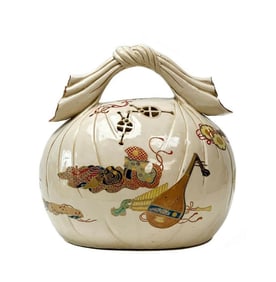 Japanese Meiji Period Hand Painted Porcelain Planter in the Form of a Cloth Bag