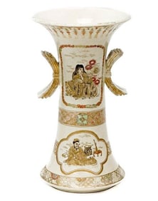 Japanese Satsuma Hand Painted Porcelain Twin Handled Vase Meiji Period