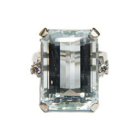 14k White Gold Aquamarine and Diamond Ring, Size 6