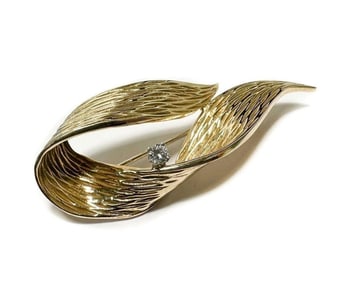 Dan Frere 14k Yellow Ribbon Diamond Pin Brooch