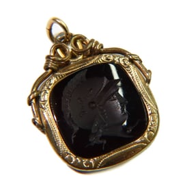 10k Yellow Gold Carved Carnelian Wax Seal Pendant Roman Legion