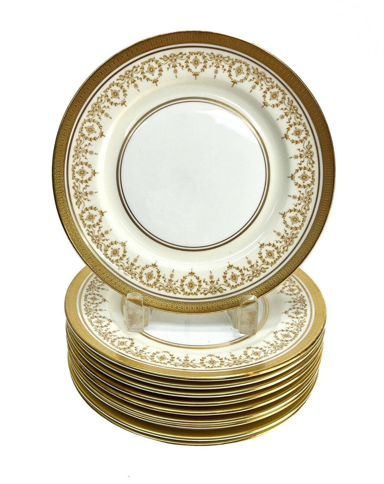 10 Aynsley England Porcelain Dessert or Salad Plates in Gold Dowery, circa 1960: 10 Aynsley England porcelain dessert or salad plates in Gold Dowery, circa 1960. Gold encrusted band to the rim. Aynsley England mark to the underside base. Weight Approx., 6 lbs Measures Approx., 8.2
