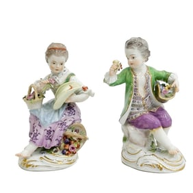 Pair Meissen Germany Hand Painted Miniature Porcelain Figurines Boy Girl #17