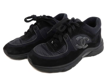 Chanel Low Top Trainer Sneakers in Black G34360 Size 35 EU / Size 5 US with BOX