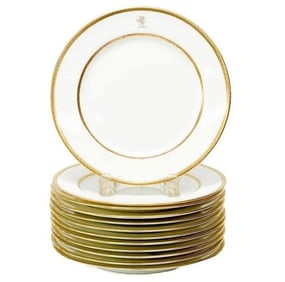 12 Minton England Gilt Porcelain 9 Inch Dessert Plates H170 Gilt Armorial