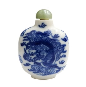 Chinese Jade Porcelain dragon snuff bottle