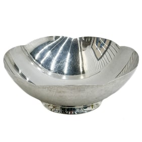Tiffany & Co Makers Sterling Silver Scalloped Bowl #23843