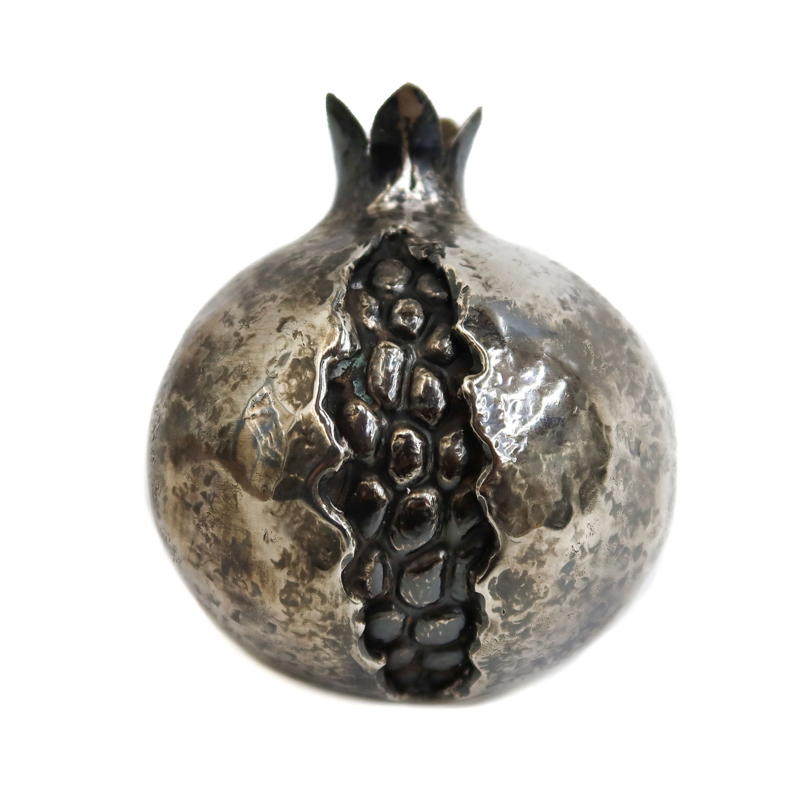 Buccellati 900 Silver Pomegranate Figurine circa 1930: Buccellati 900 Silver Pomegranate Figurine, circa 1930. Marked Buccellati to underside with 900 silver crown to edge. Weight Approx., 4.3 ozt Measures Approx., 3.125 inches diameter x 3.5 inches tall