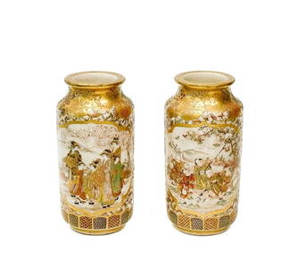 Pair Taizan Japanese Satsuma Hand Painted Porcelain Miniature Vases Meiji Signed: Pair Taizan Japanese Satsuma hand painted porcelain miniature vases, Meiji - Taisho period. Ornate raised gilt designs to the sides with colorful enamel decoration. Panels depict hand painted scenes