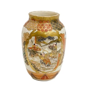 Japanese Hand Painted Porcelain 7.25 inch Vase Figures Meiji period