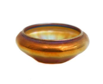Quezal Art Glass Gold Iridescence Round Miniature Bowl 20th Century